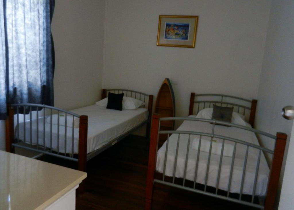 Golden Shores Motel Bilinga Quarto foto